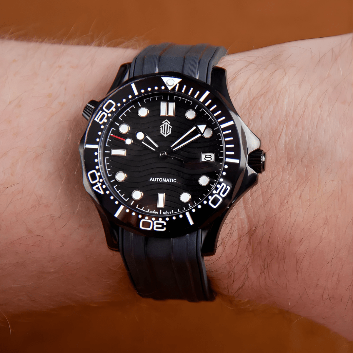 NeoLux Sunrise Seamaster Black Wave II