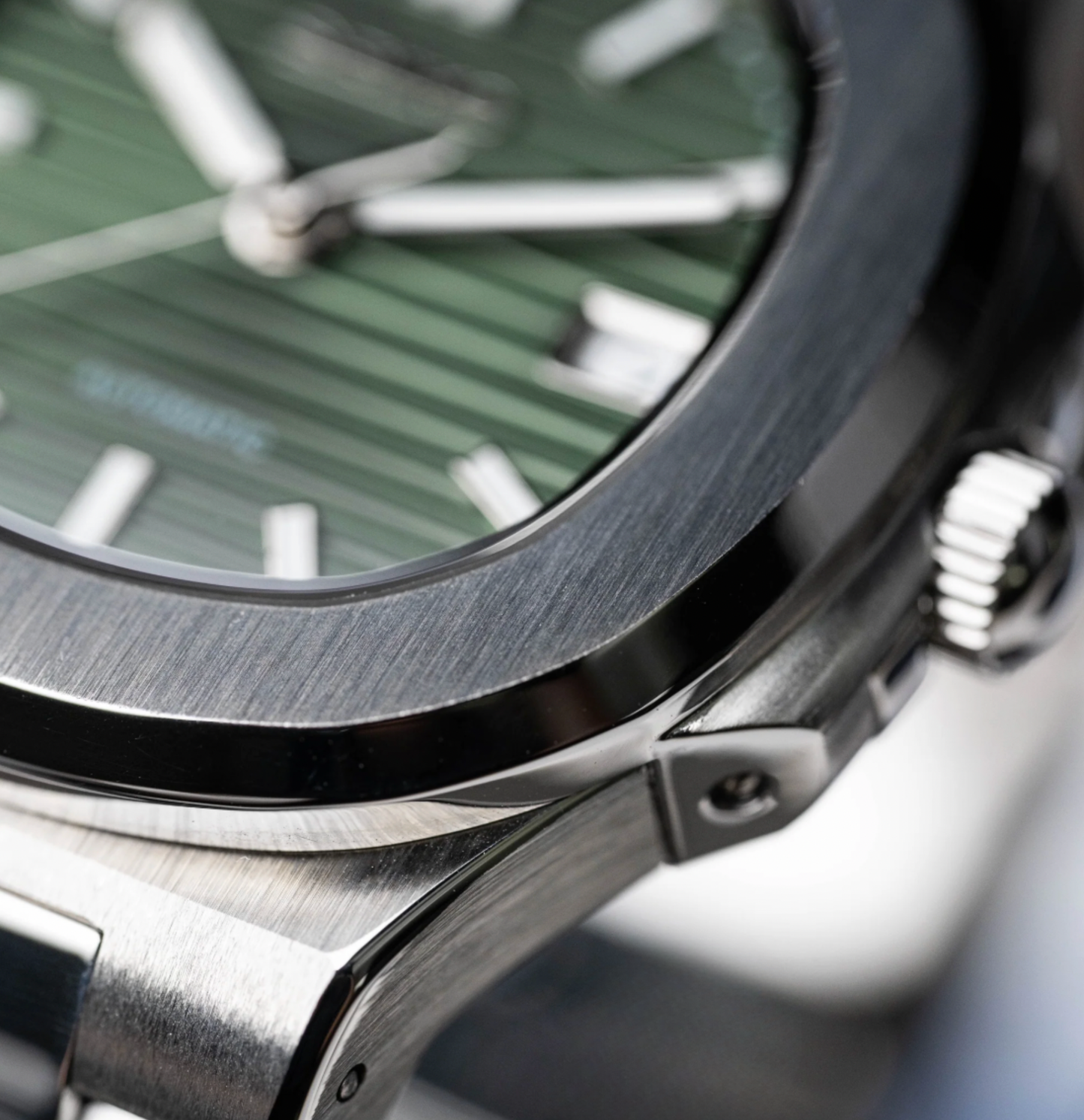 NeoLux Nautilus Olive