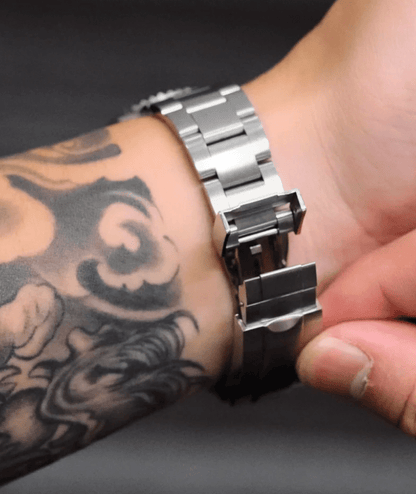 NeoLux GMT Batman
