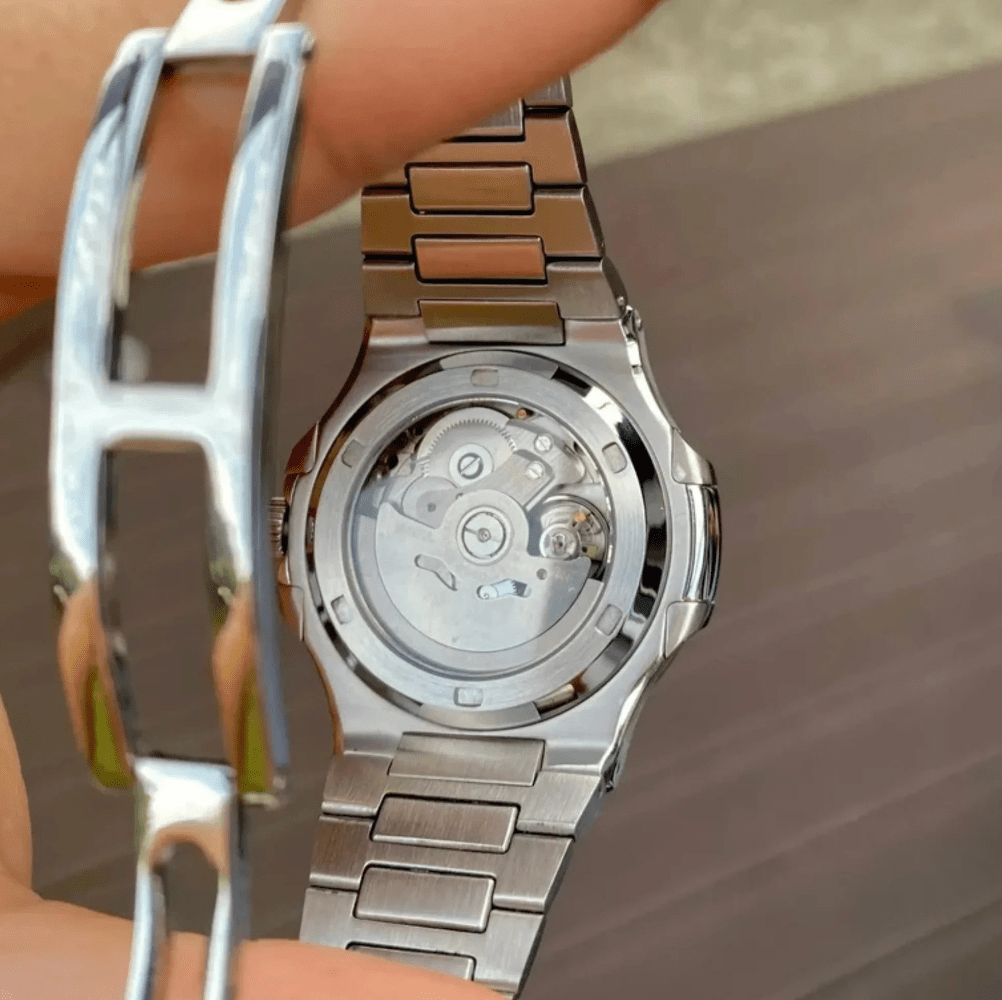 NeoLux Nautilus Black Open Heart