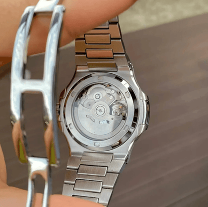 NeoLux Nautilus Black Open Heart