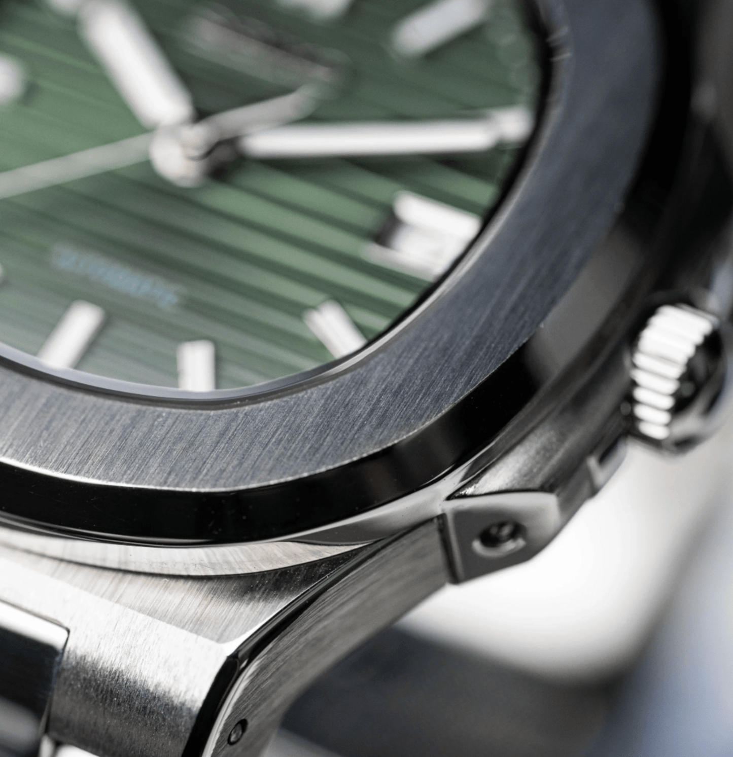 NeoLux Nautilus Olive